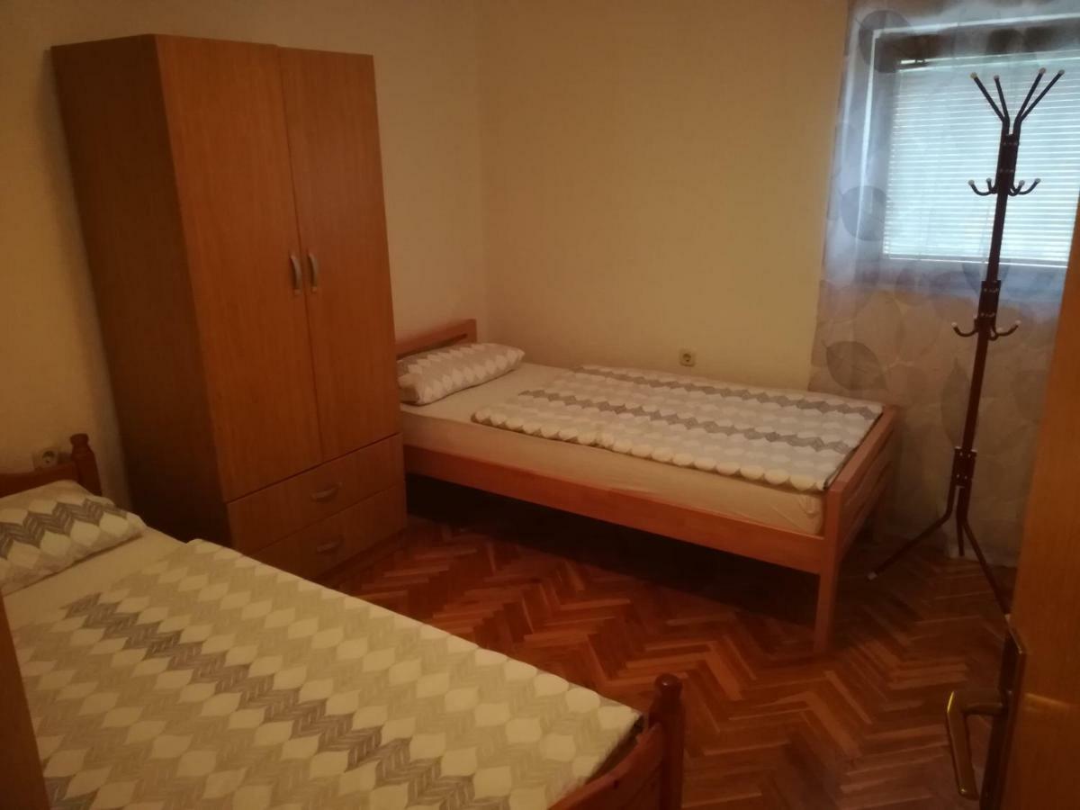 Apartman Lidija Ливно Екстериор снимка