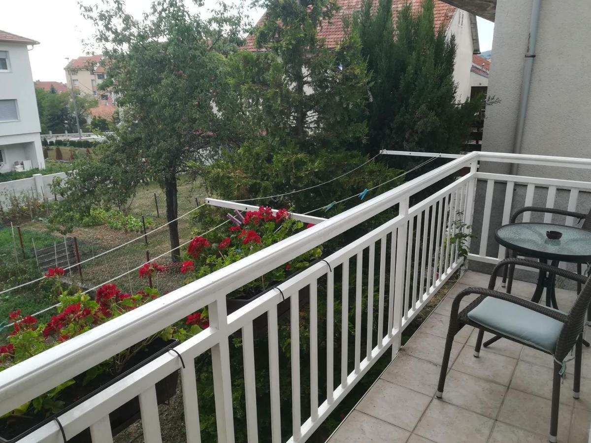 Apartman Lidija Ливно Екстериор снимка