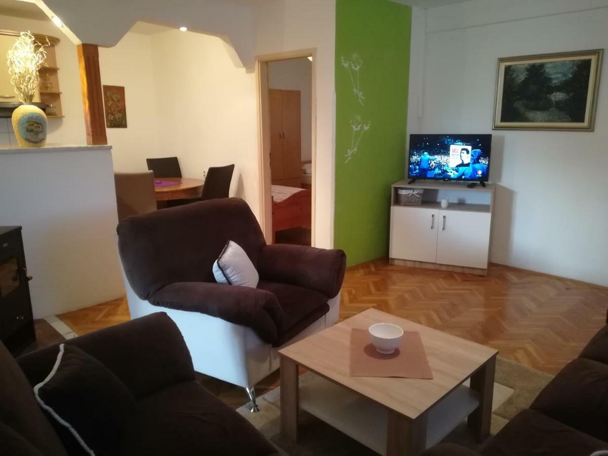 Apartman Lidija Ливно Екстериор снимка