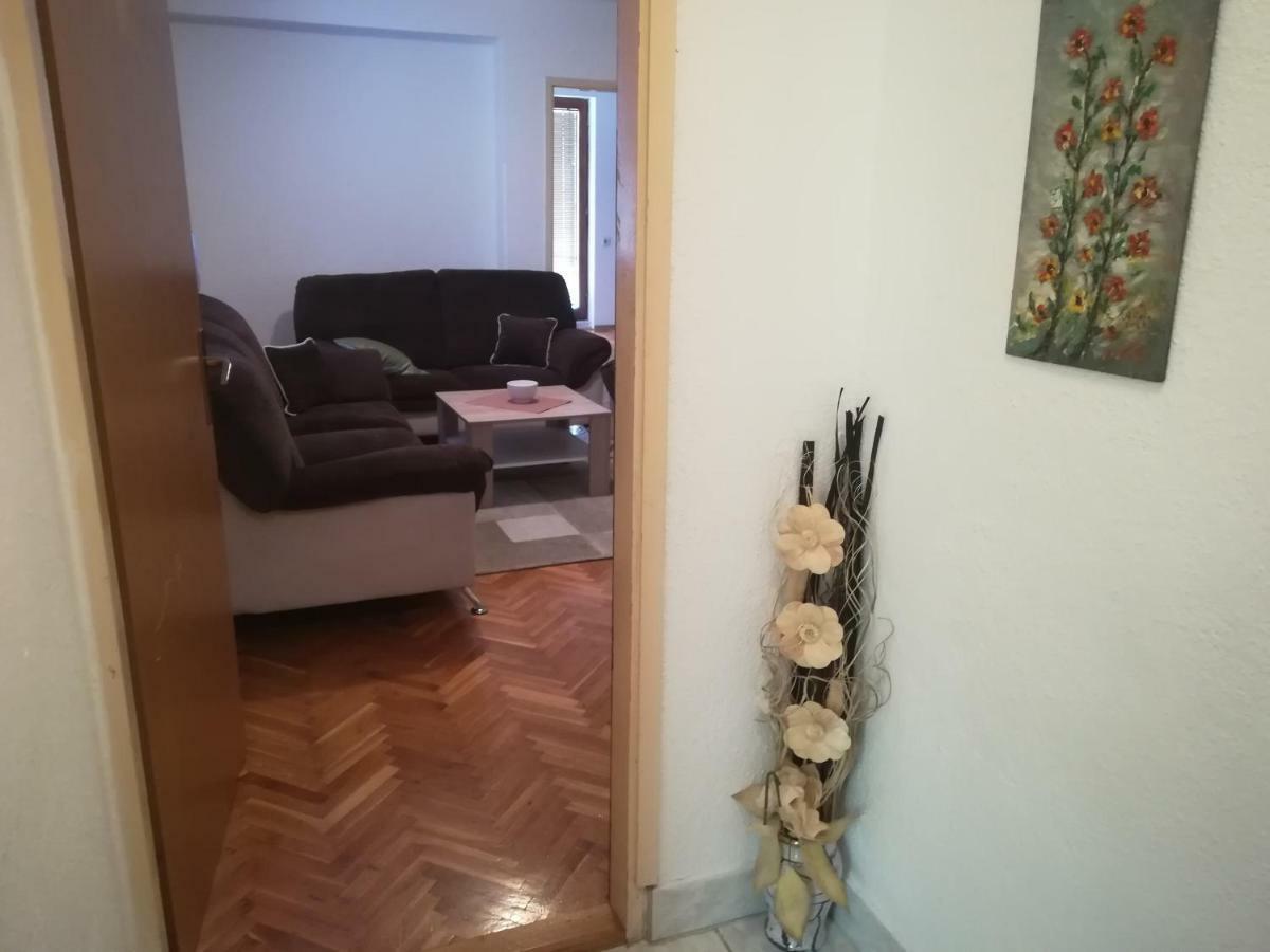 Apartman Lidija Ливно Екстериор снимка